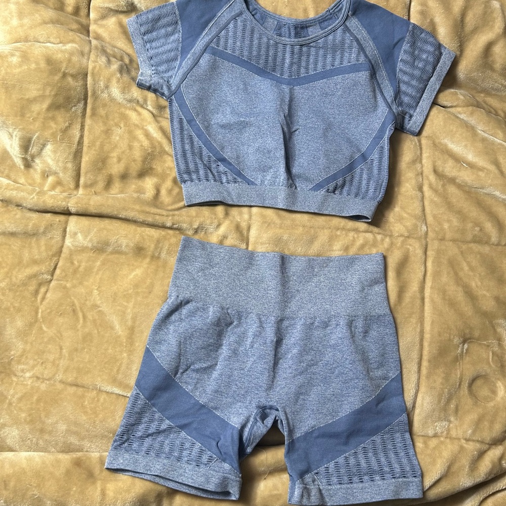 Amazon Women's Blue Activewear Set